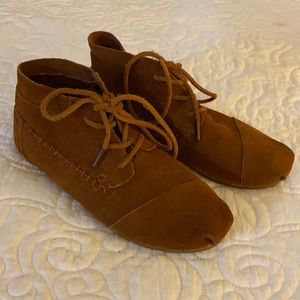 Toms suede leather booties